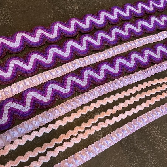 Vintage specialty sewing trim lot chenille quilted & pleated satin 8.6 yards - Picture 1 of 4